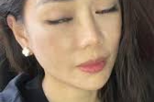又曝4大瓜！因情伤割腕、知名女星退圈、减肥进急诊 黄晓明最意外
