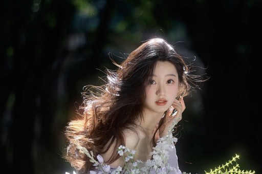 热搜压不住！知名女星曝陈小春猛料 好男人人设崩塌 采儿被打脸